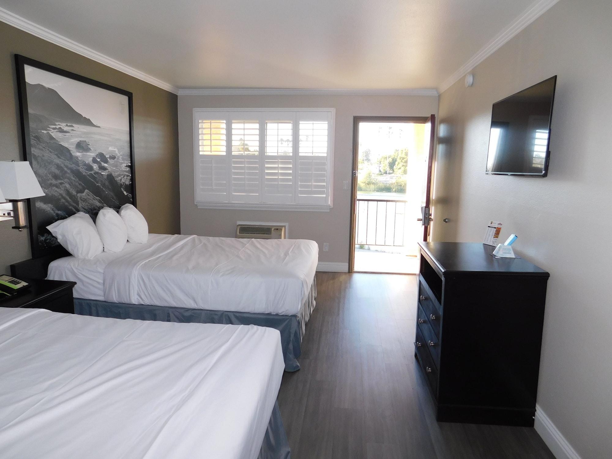 Super 8 By Wyndham Santa Cruz Beach Boardwalk Εξωτερικό φωτογραφία